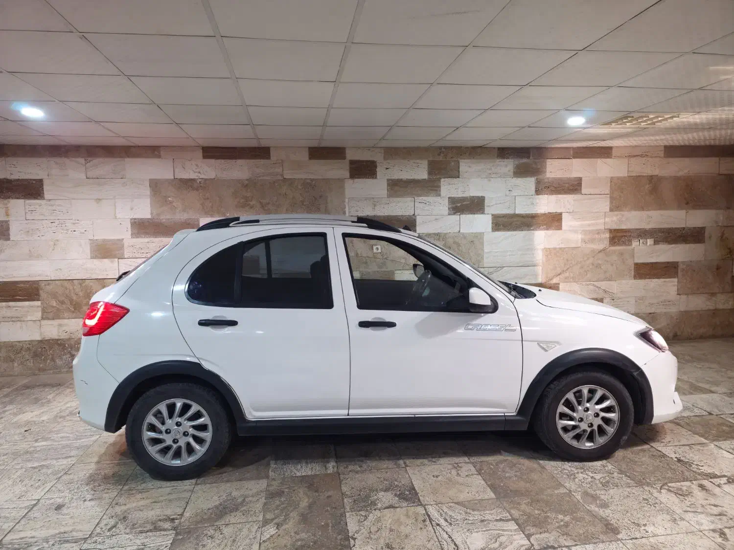 کوئیک اتومات آخر 99|خودرو سواری و وانت|شیراز, اصلاحنژاد|دیوار