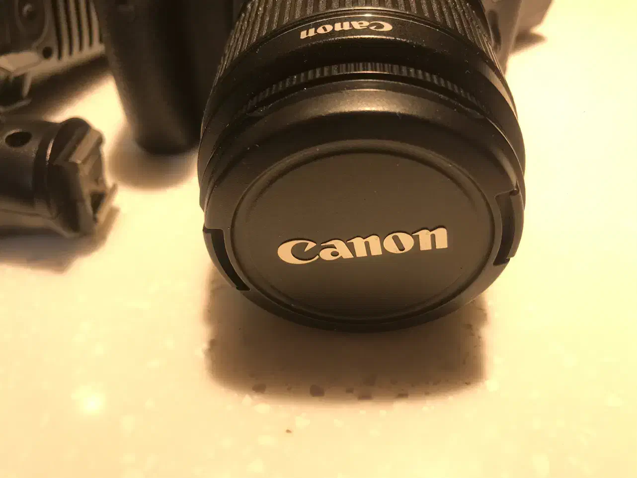 دوربین عکاسی canon 550D اصل ژاپن|دوربین عکاسی و فیلمبرداری|شیراز, شهرک آرین|دیوار