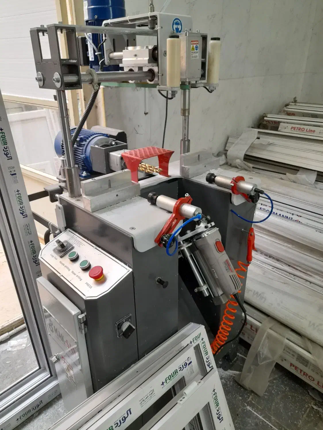 فروش دستگاه تولیدپنجره دوجداره|ماشینآلات صنعتی|ساوه, |دیوار