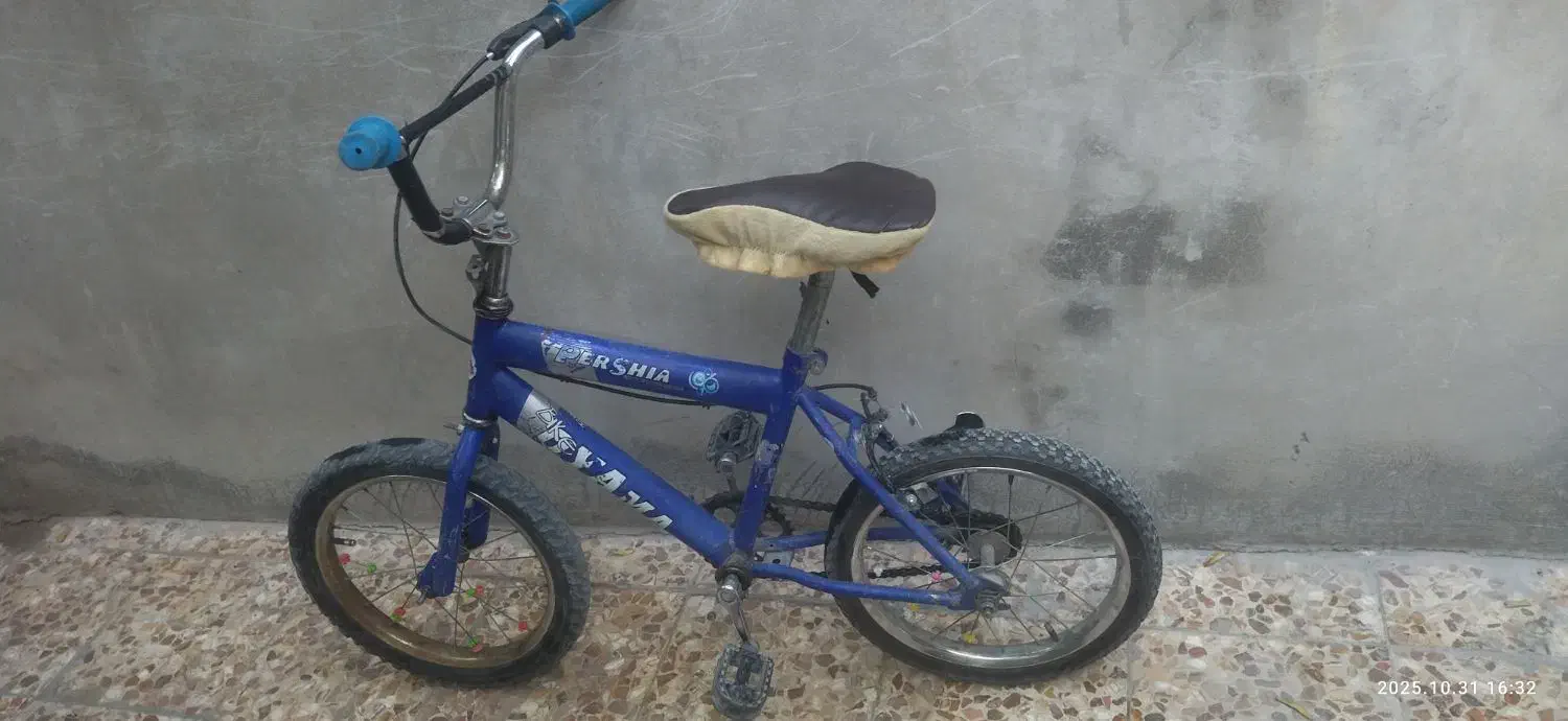 دوچرخه ۱۶ قلعه تل|دوچرخه، اسکیت، اسکوتر|باغ ملک, |دیوار