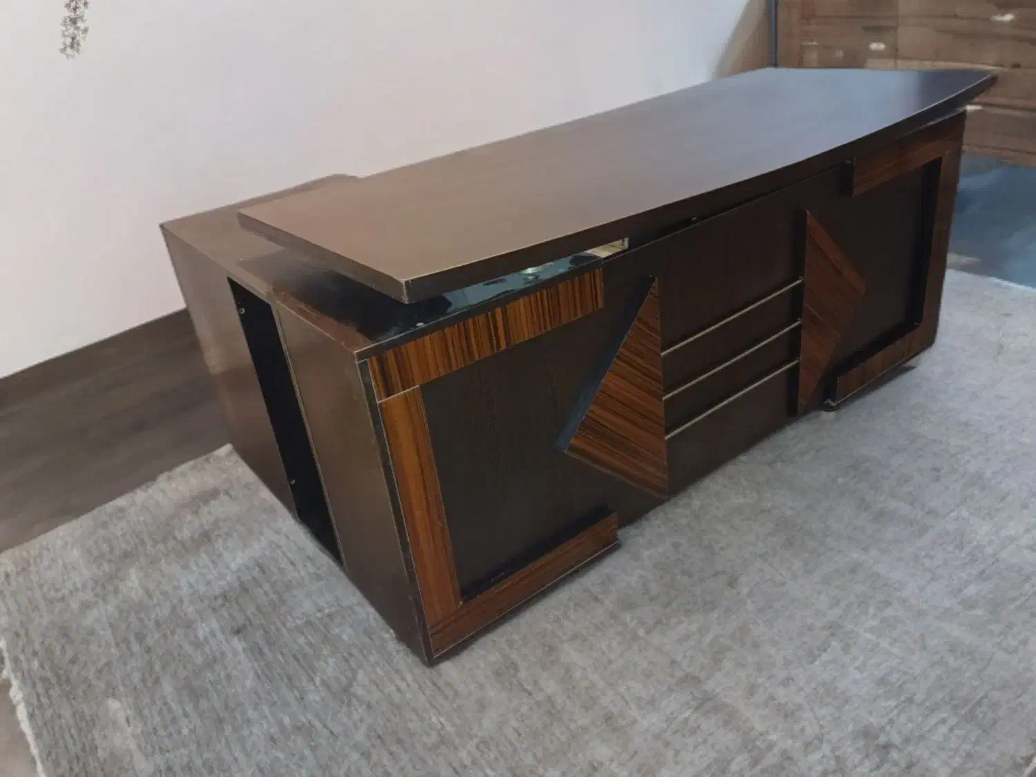 میز مدیریت بسیار تمیز|مبلمان اداری|قرچک, باقرآباد|دیوار