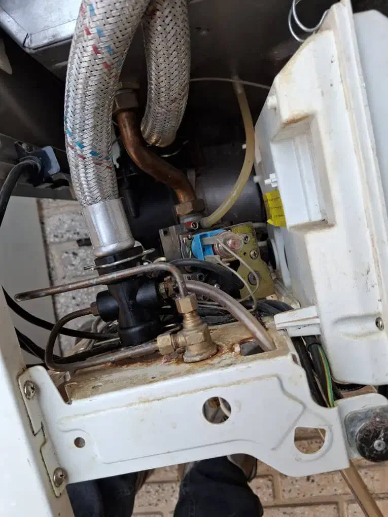 تعمیر پکیچ|آبگرمکن، پکیج، شوفاژ|اسکو, |دیوار