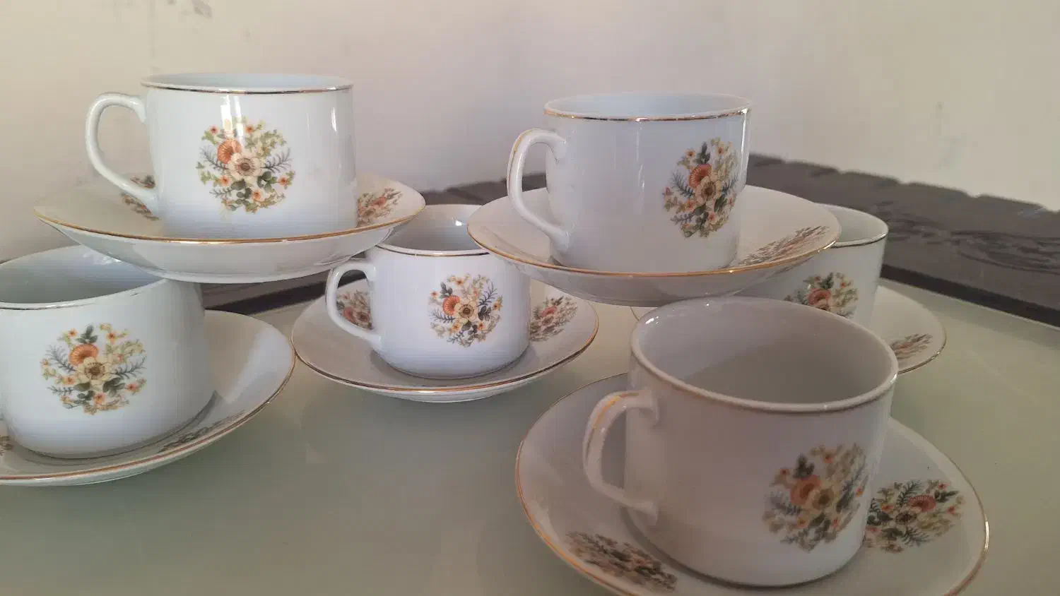 فنجان قدیمی|کلکسیون اشیاء عتیقه|محمدیه-قزوین, |دیوار