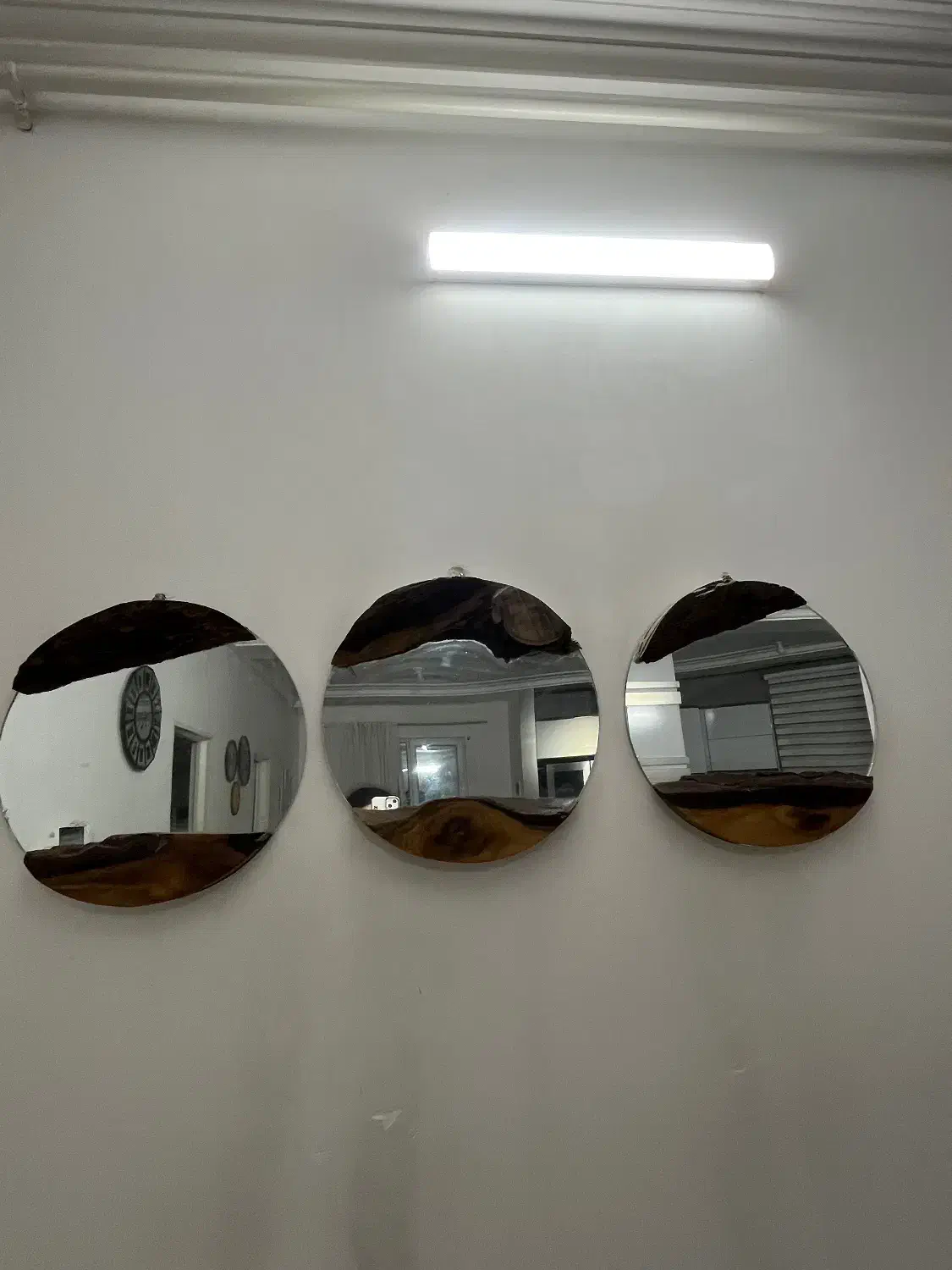 ایینه|آینه|آزادشهر, |دیوار