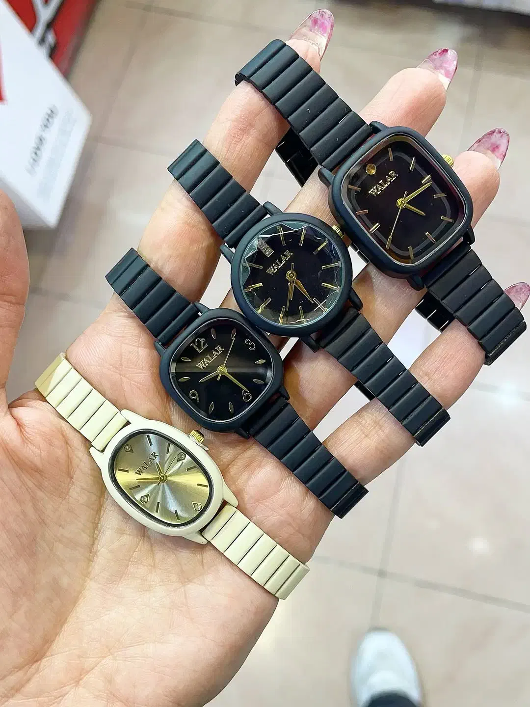 ساعت های استیل رنگی مناسب روز زن|ساعت|قروه, |دیوار