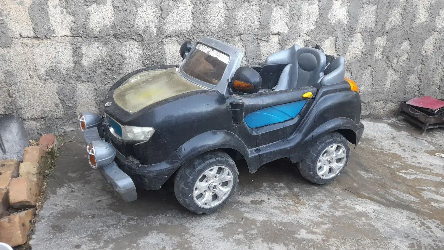 ماشین شارژی قدرتمند دو موتوره|اسباببازی بچه|سنندج, |دیوار