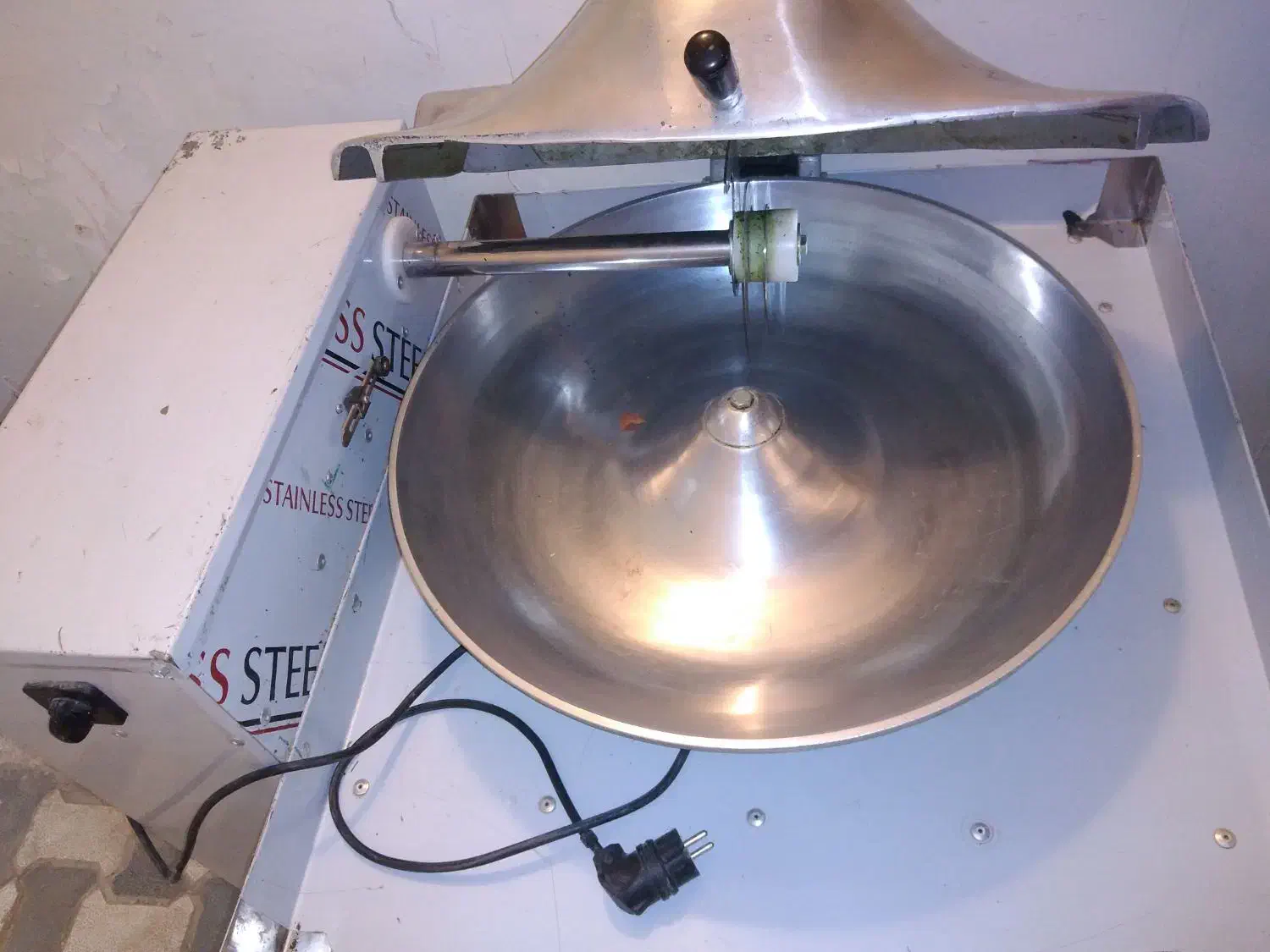 سبزی خورکن سبزایران دهنه 60 2ماه کارکرد|ماشینآلات صنعتی|مشهد, آزادشهر|دیوار