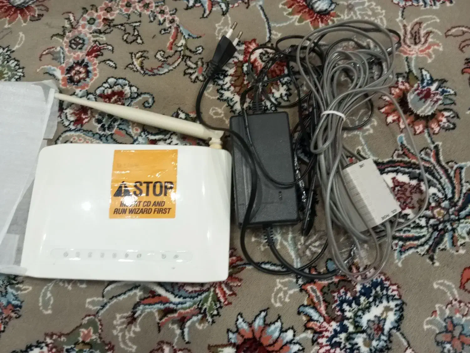 مودم دلینک اصل 4 پورت سرعت بالا|مودم و تجهیزات شبکه|اردبیل, |دیوار