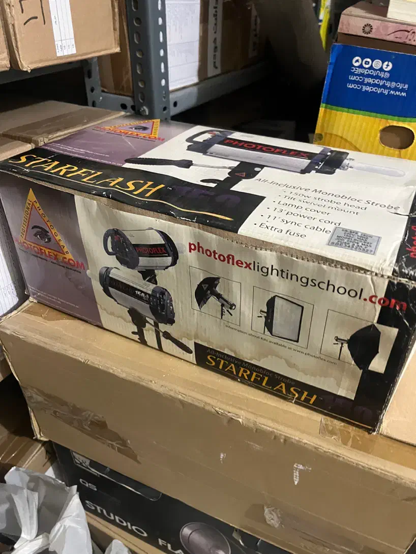 ست فلاش فتوفلکس در حد نو|دوربین عکاسی و فیلمبرداری|تهران, قیطریه|دیوار