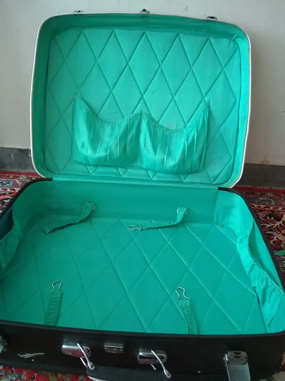 چمدان فلای جت آنتیک|کلکسیون اشیاء عتیقه|ایلام, |دیوار