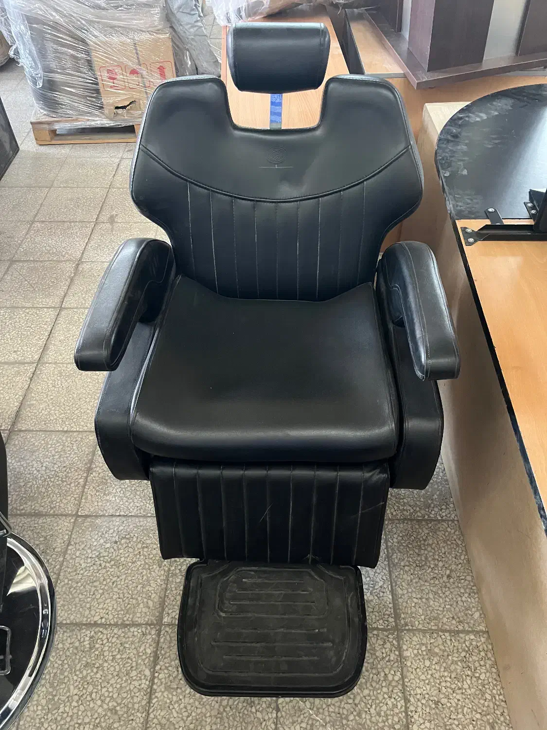 صندلی آرایشگاه (میکاپ) و سرشور|آرایشگاه و سالنهای زیبایی|پردیس, شهرک صنعتی خرمدشت فاز ۷|دیوار