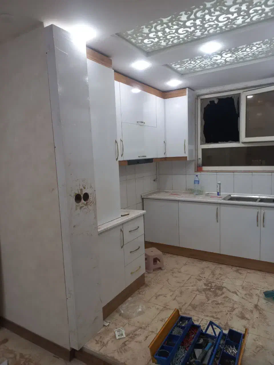 کابینت هایگلاس ارتفاع بلند امیرعلی|مصالح و تجهیزات ساختمان|سمنان, |دیوار