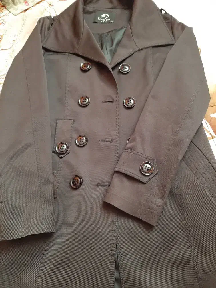 بارونی استر دار|لباس|مرودشت, فرهنگ|دیوار