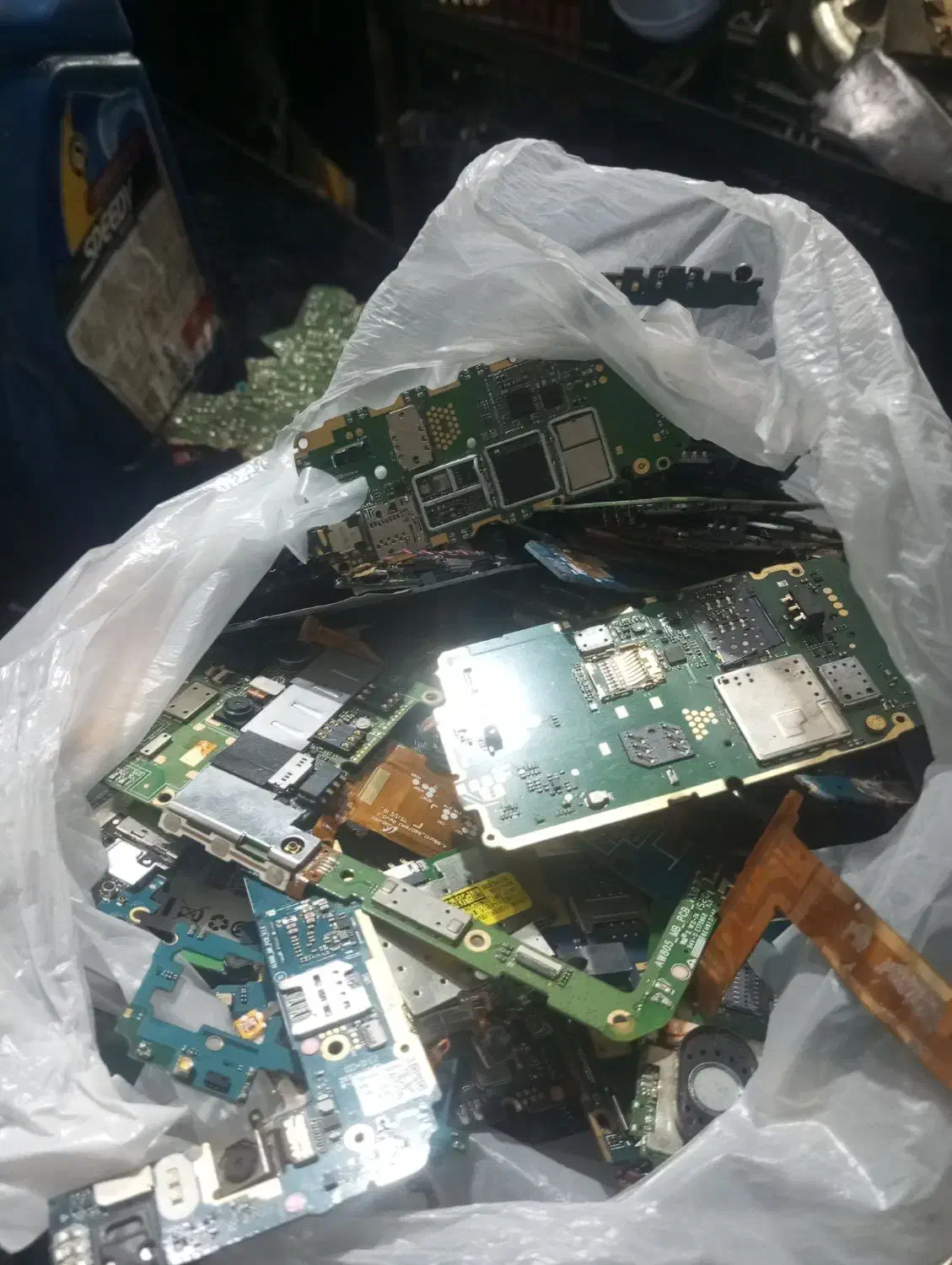 4نیم کیلوبردگوشی وده کیلومادربردوسبز|لوازم جانبی موبایل و تبلت|مشهد, گلبرگ|دیوار