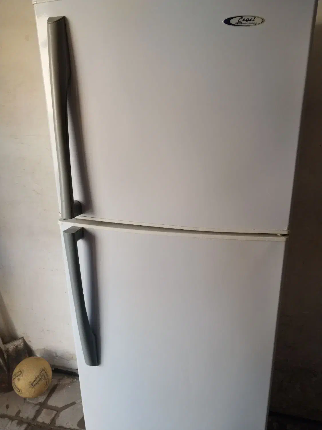 یخچاصندلی گردان کار کرده ۲عدد ۵۰۰هزار تومان|یخچال و فریزر|ری, سیزده آبان|دیوار