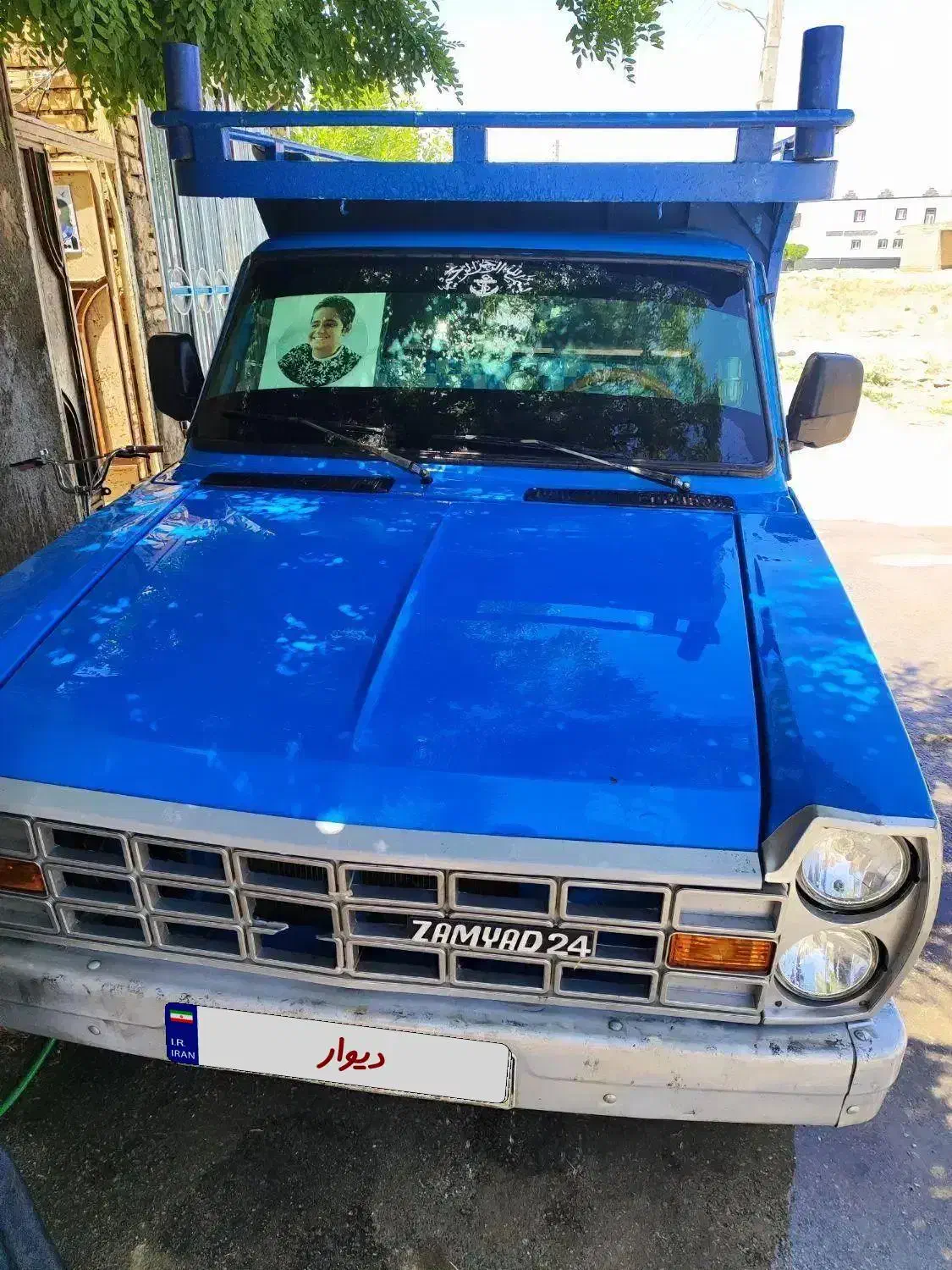 نیسان دیزل|خودرو سواری و وانت|بروجن, |دیوار