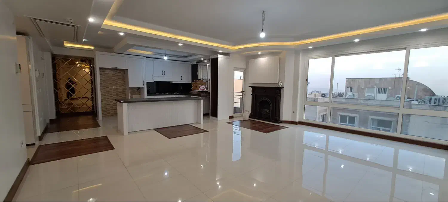 قیطریه ۱۱۰ متر* خانواده و مجرد* تراس قابل چیدمان