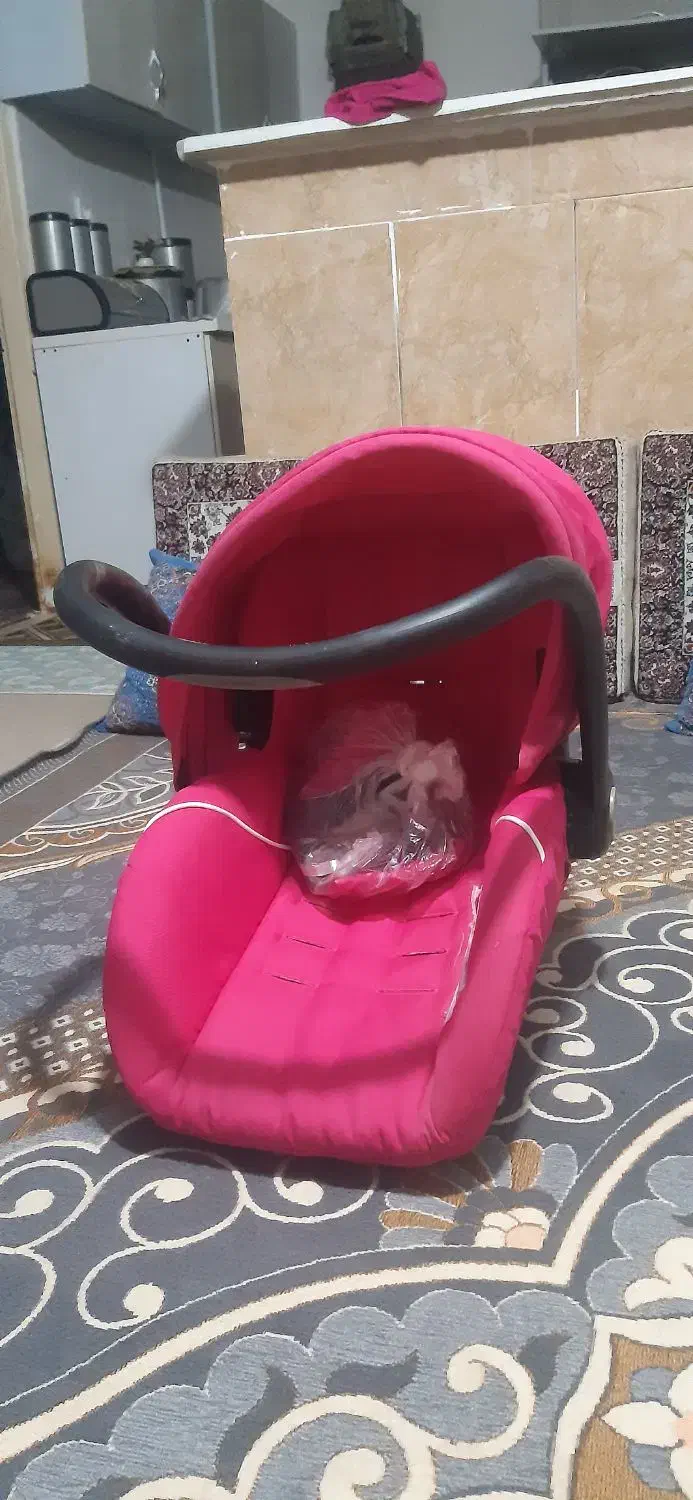 کریر در حد نو خیلی کم استفاده شده|کالسکه و لوازم جانبی|ماهدشت, |دیوار