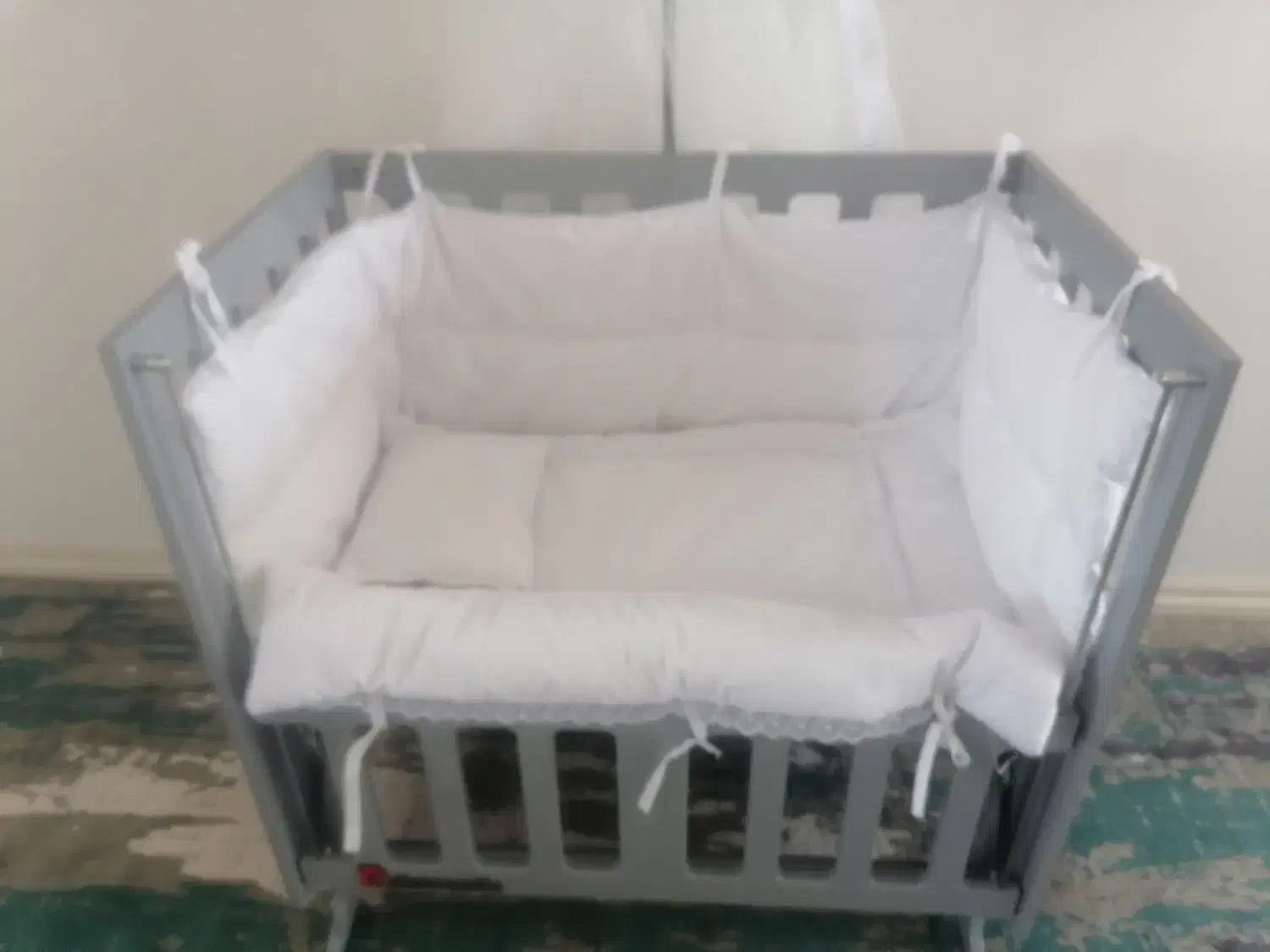 تخت گهواره کنار مادر|تخت و صندلی بچه|کرمان, |دیوار