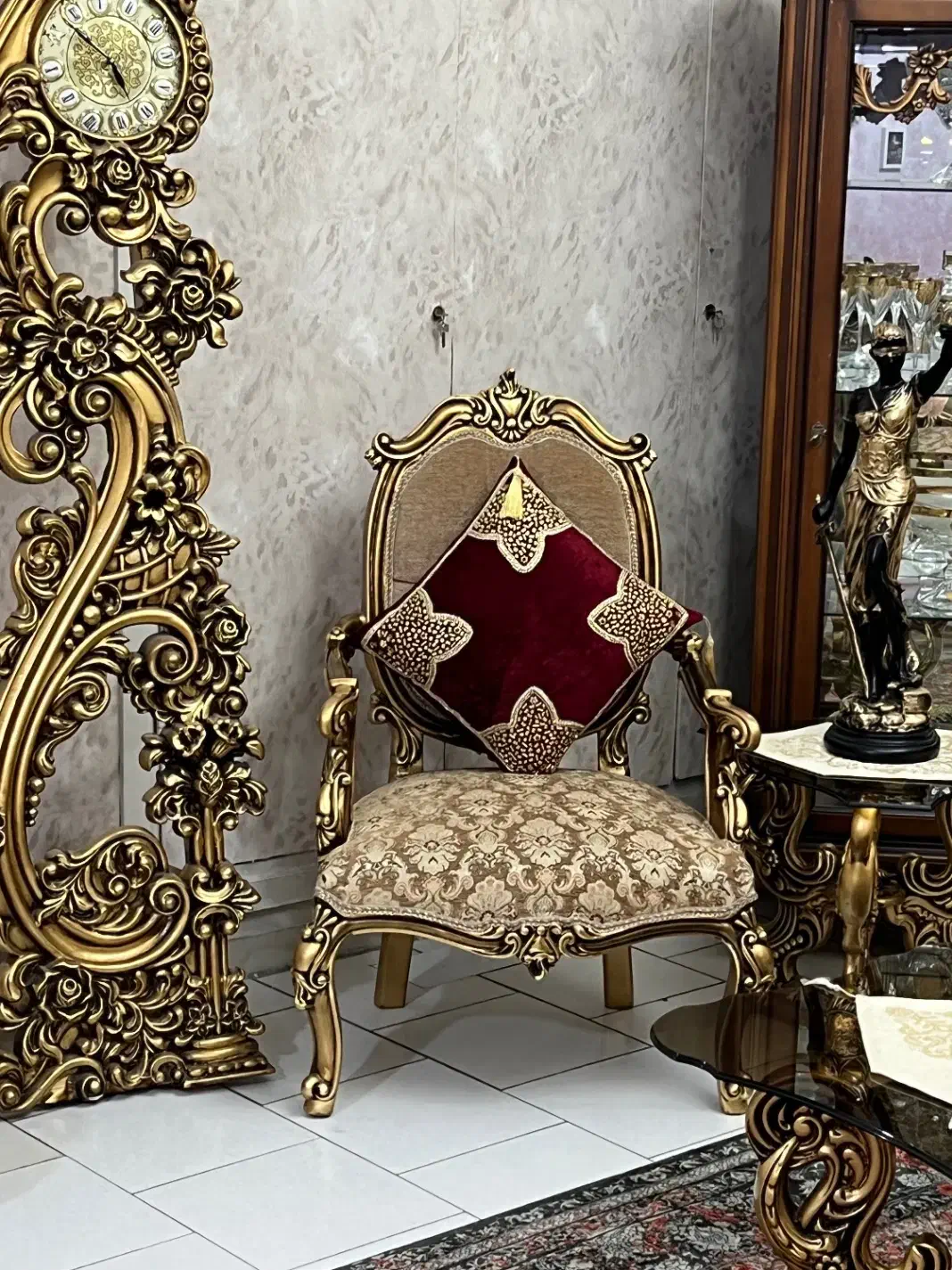 مبلمان استیل مبل سلطنتی کلاسیک و ناهارخوری نو|مبلمان خانگی و میز عسلی|تهران, شمس‌آباد|دیوار