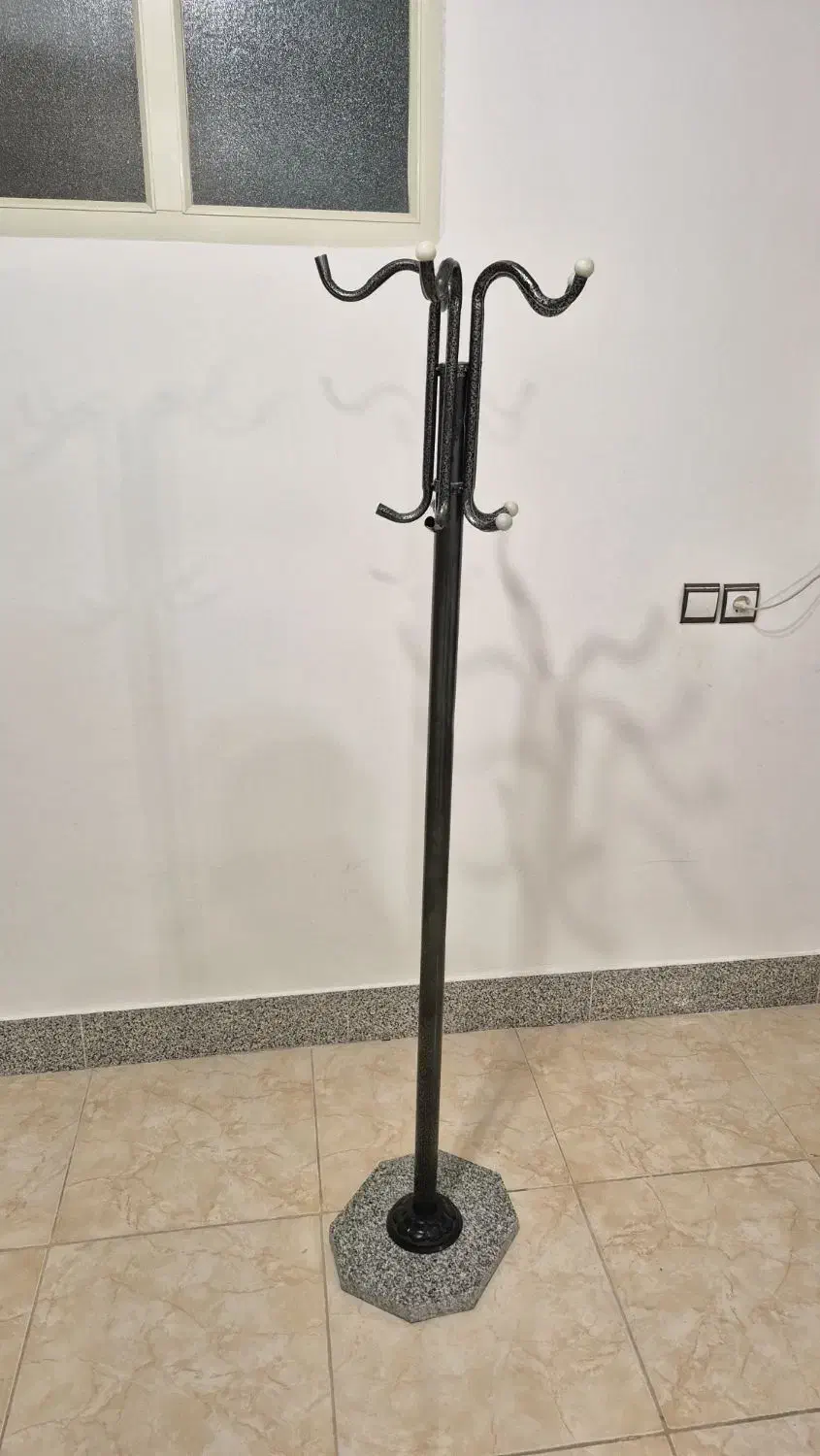 جالباسی|بندرخت و رخت‌آویز|قائن, |دیوار