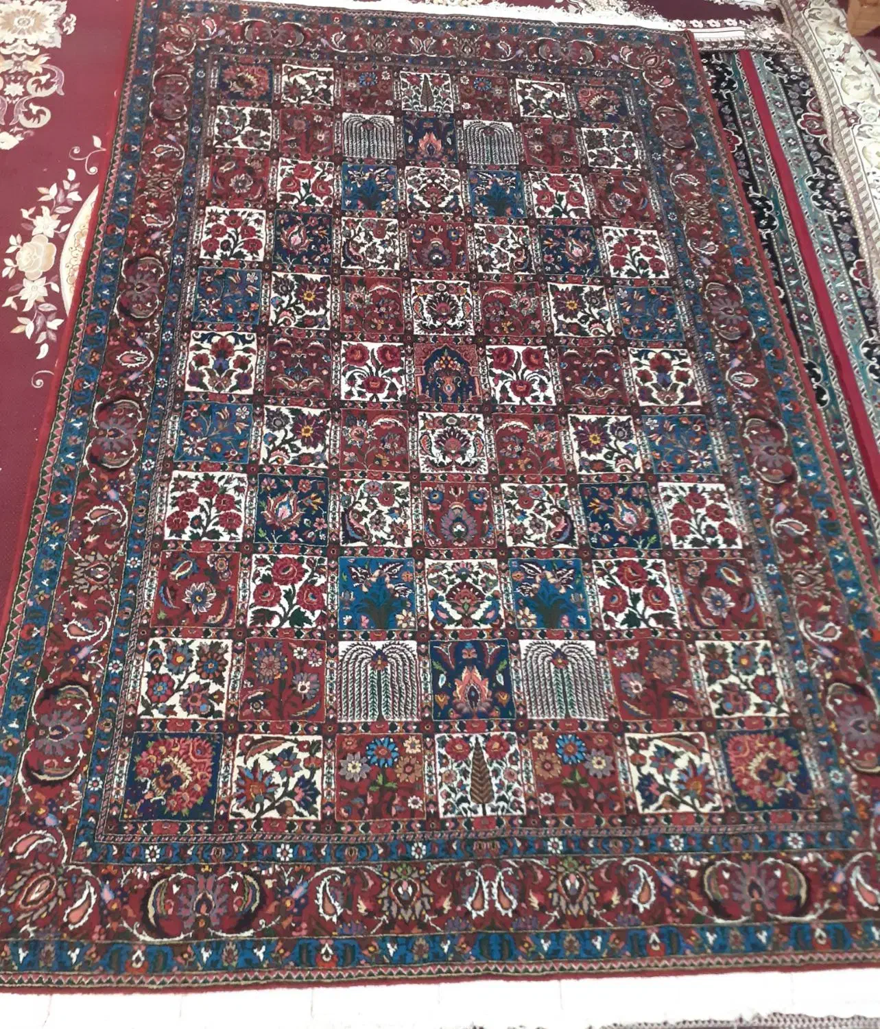 قالی دستباف خشتی ریز چالشتری اصل|فرش|شهرکرد, |دیوار