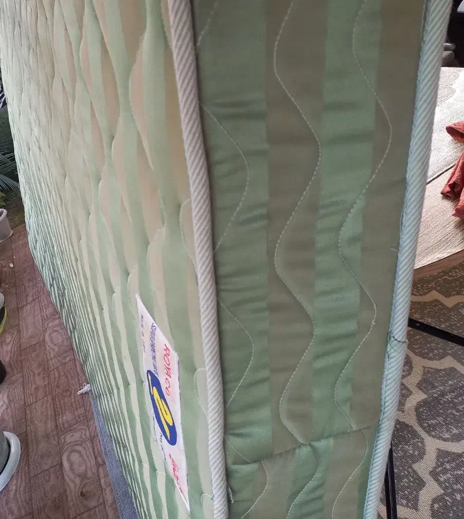 تشک خوشخواب|تشک تختخواب|لشت نشا, |دیوار