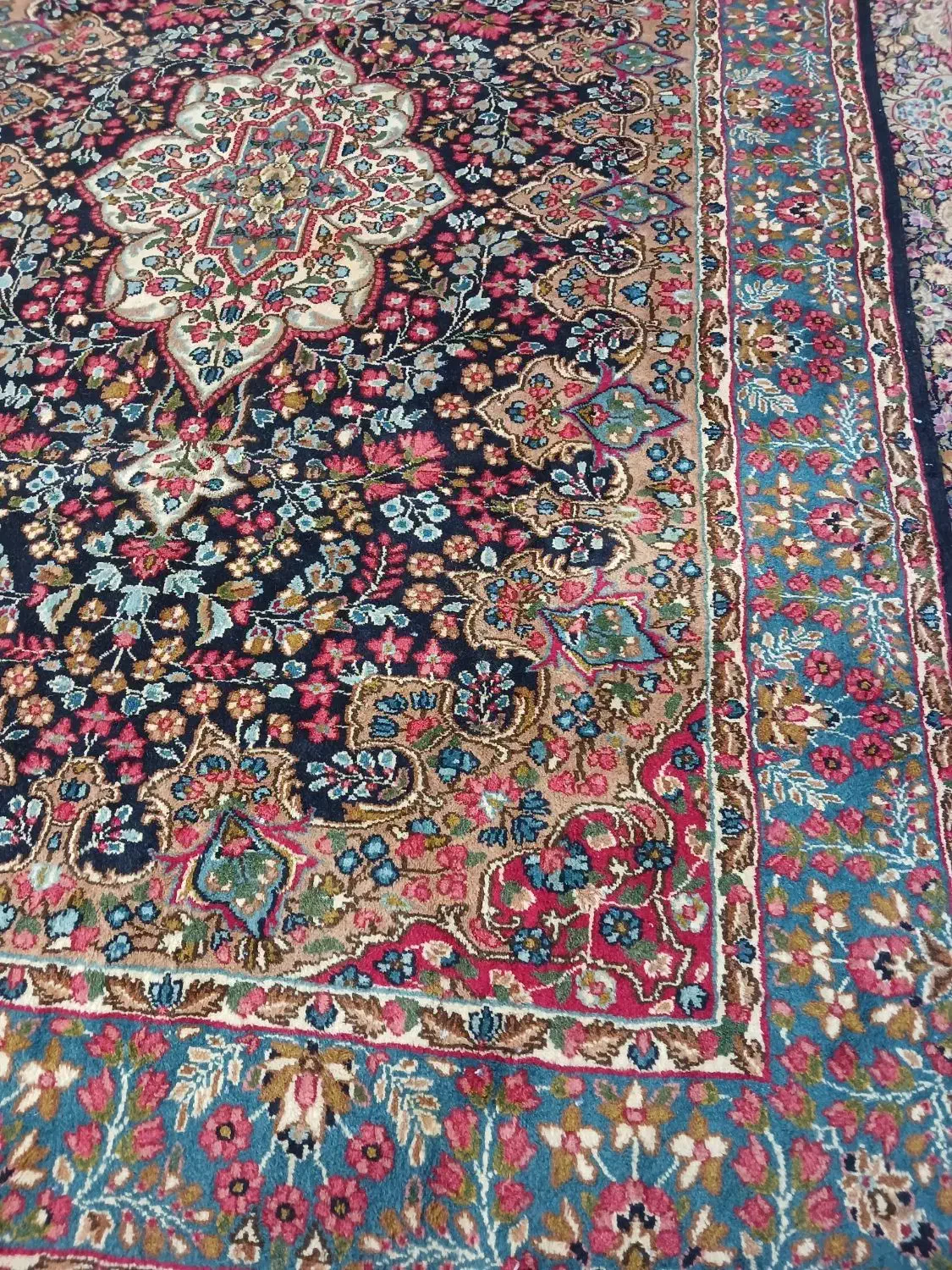 قالی دستباف ۶متری کرمانی|فرش|کرمان, |دیوار