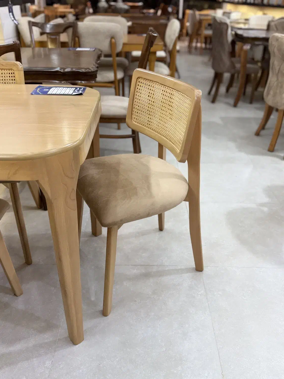 ناهار خوری مدیا فروشگاه عماد|میز و صندلی غذاخوری|یزد, |دیوار