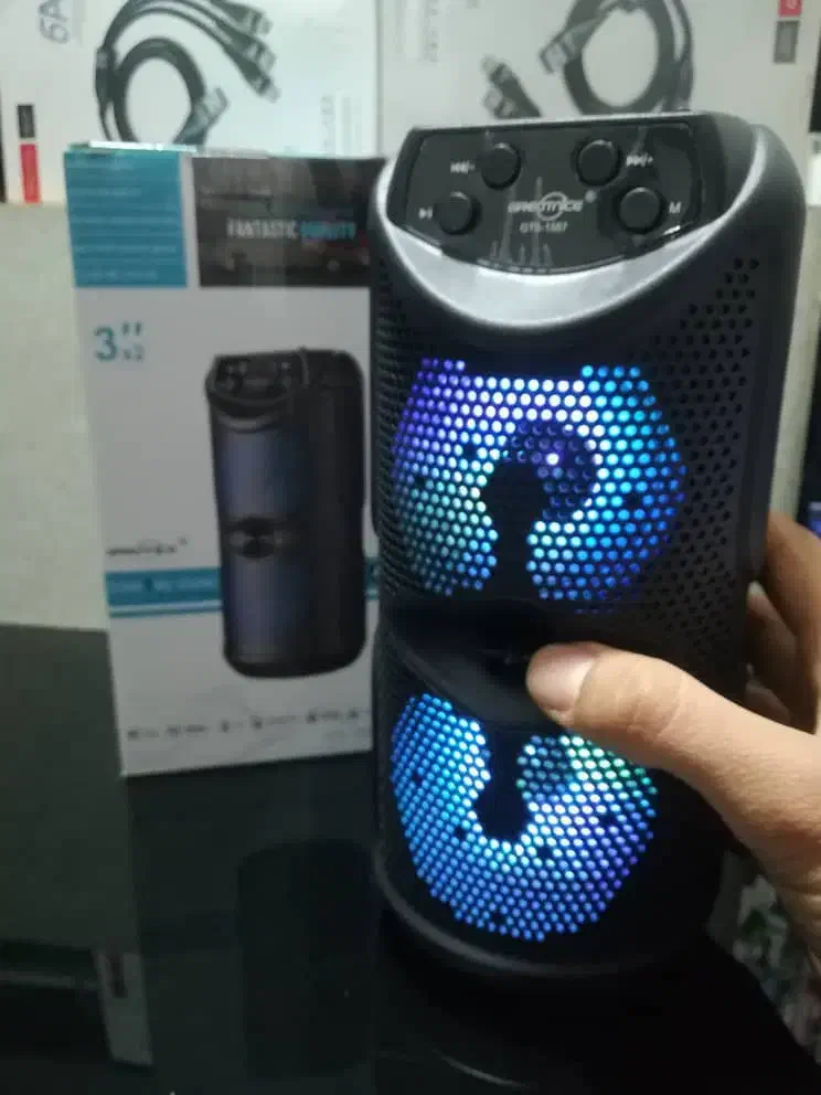 اسپیکر بلوتوثی ۳ اینچ دوبل رقص نور تمام صفحه|پخش‌کننده همراه|اراک, |دیوار
