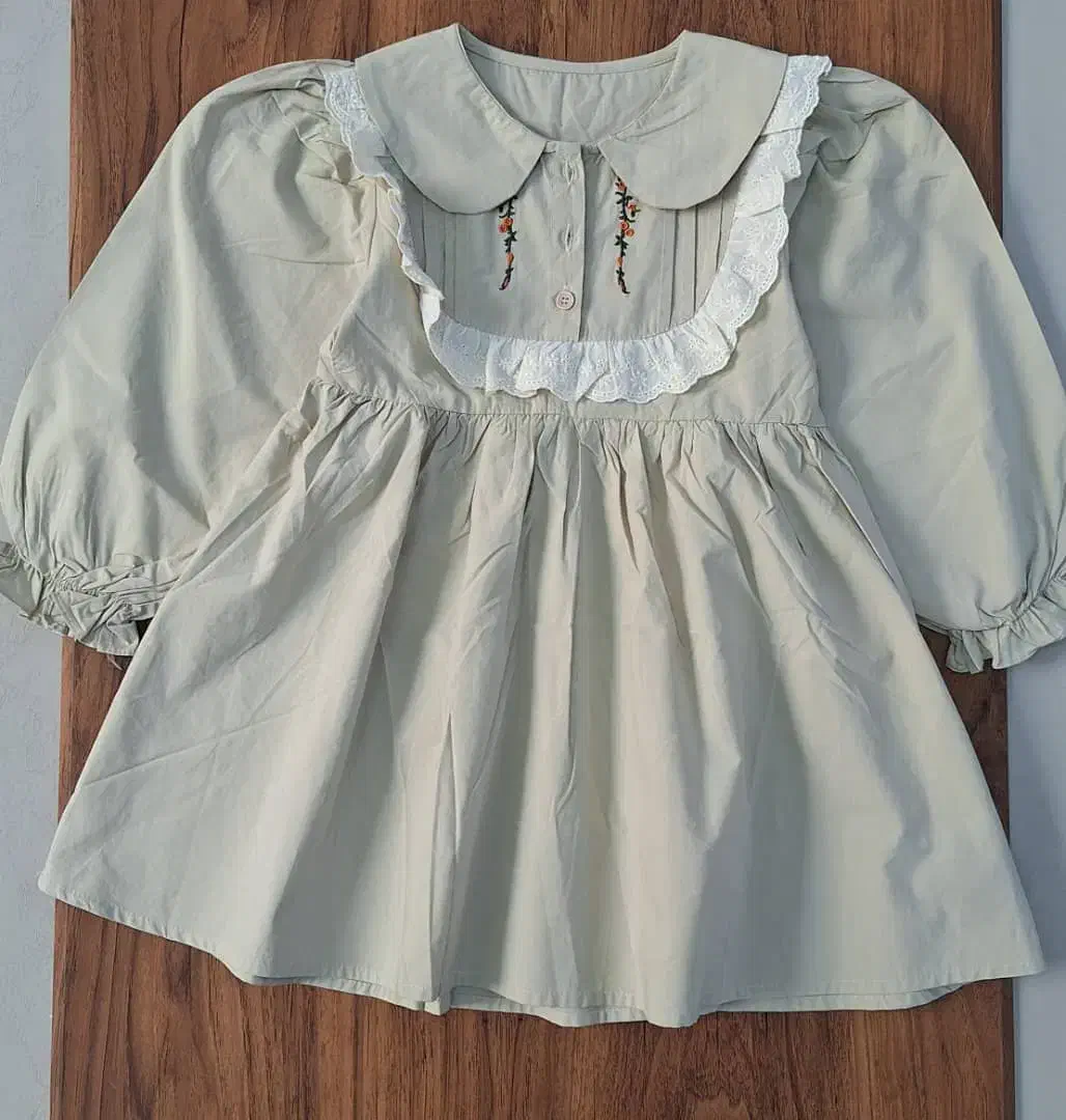 سارافون بچگانه|کفش و لباس بچه|صدرا-فارس, فاز ۱|دیوار