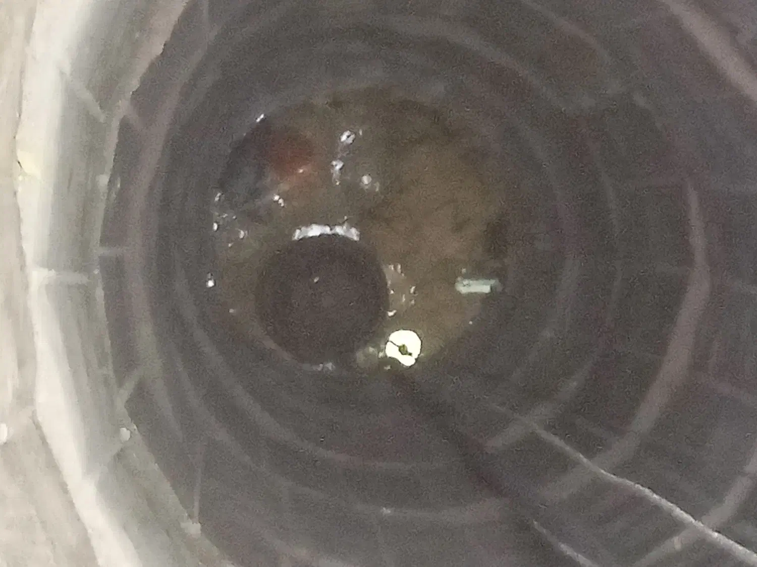 حفاری چاه اب بتن ریزی داخل چاه تخریب ساختمان|خدمات پیشه و مهارت|سراجو, |دیوار