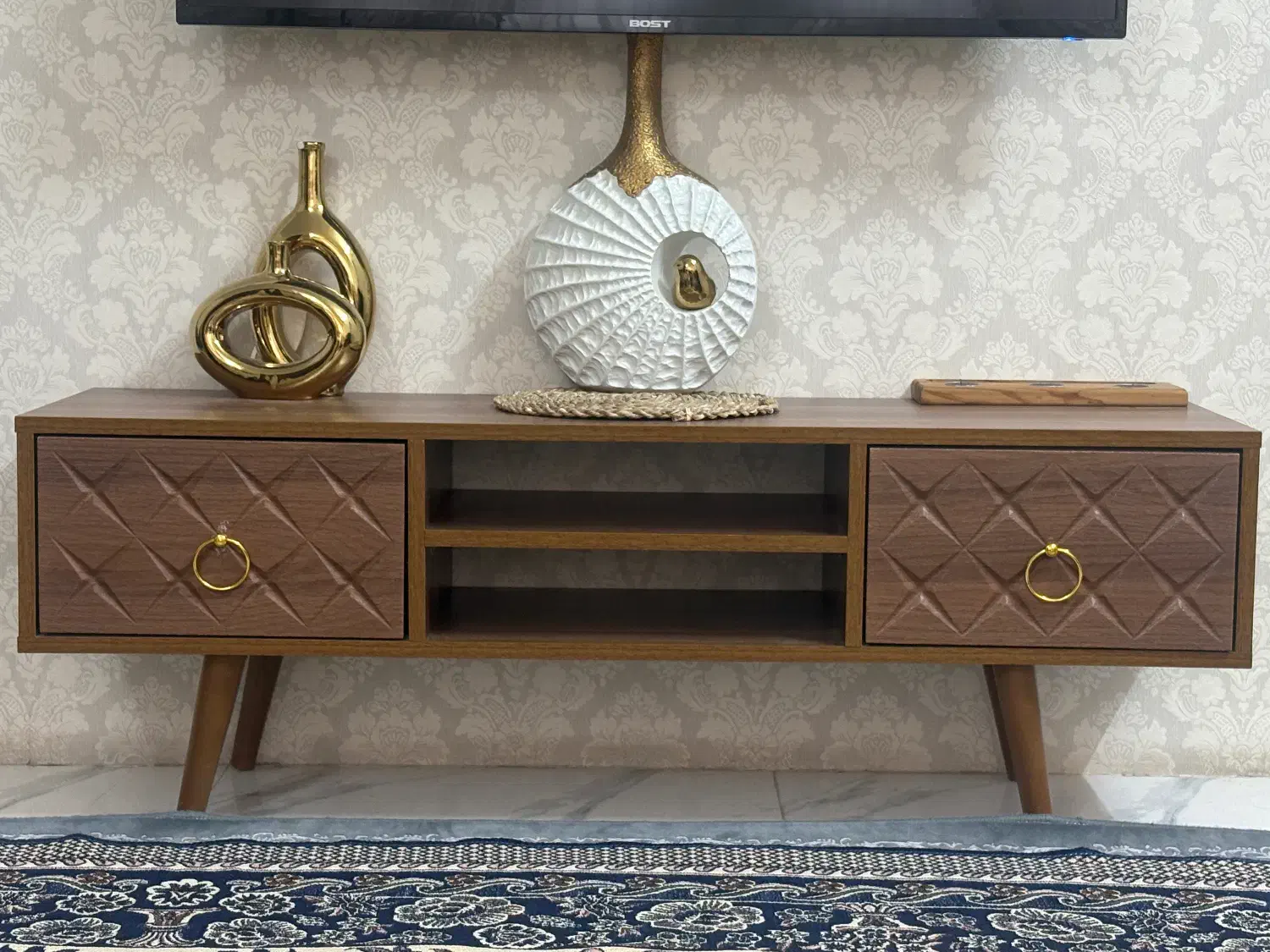 میز تلوزیون|بوفه، ویترین، کنسول|قم, شاه ابراهیم|دیوار