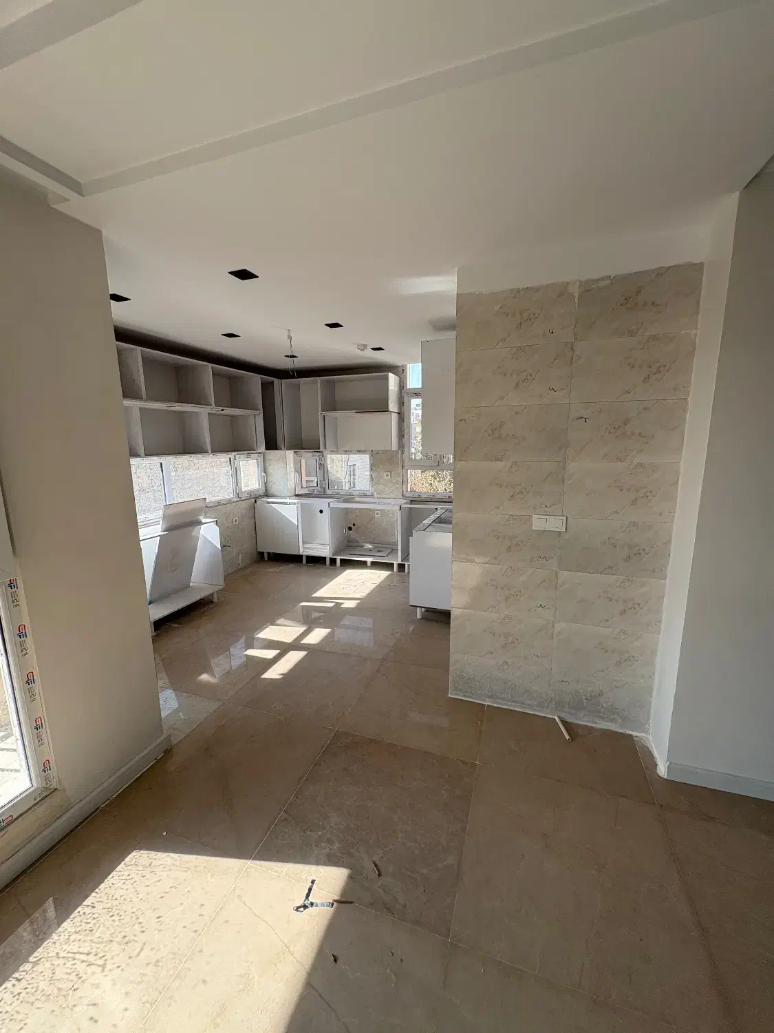 ۱۴۰ متر ۳ خواب ژورنالی کلید نخورده/ ویو مشجر میدان