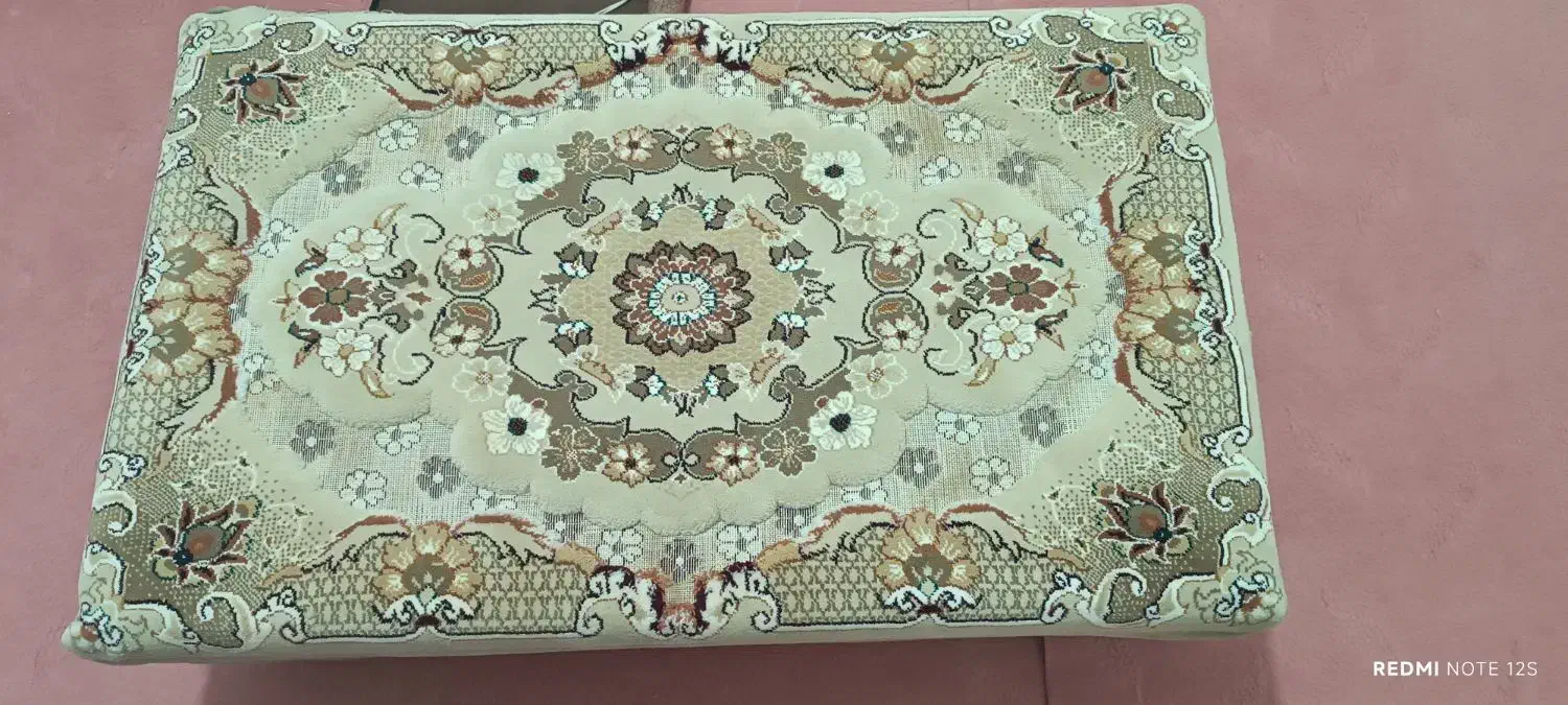 وسایل خانه. موکت|مبلمان خانگی و میز عسلی|سنندج, |دیوار