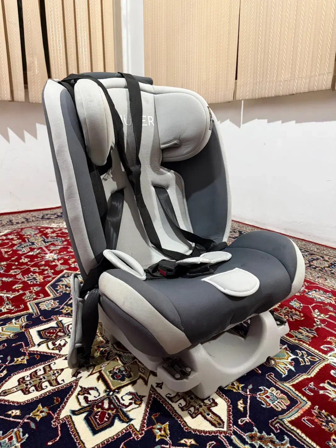 صندلی ماشین|تخت و صندلی بچه|رشت, منظریه|دیوار