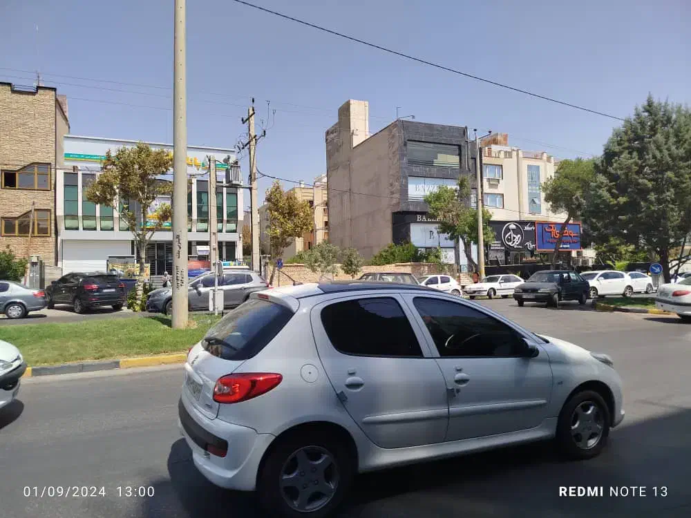 250متر تجاری فست فود فعال شیراز نقدوتهاتر|فروش مغازه و غرفه|شیراز, ارم|دیوار