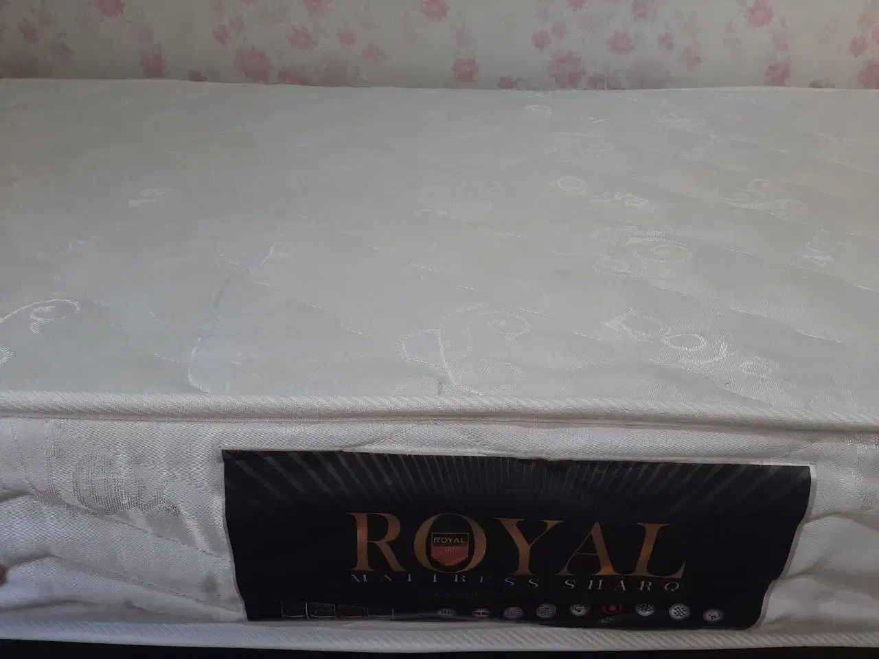 تخت|تخت و سرویس خواب|مشهد, شهرک لشکر (شهرک غرب)|دیوار