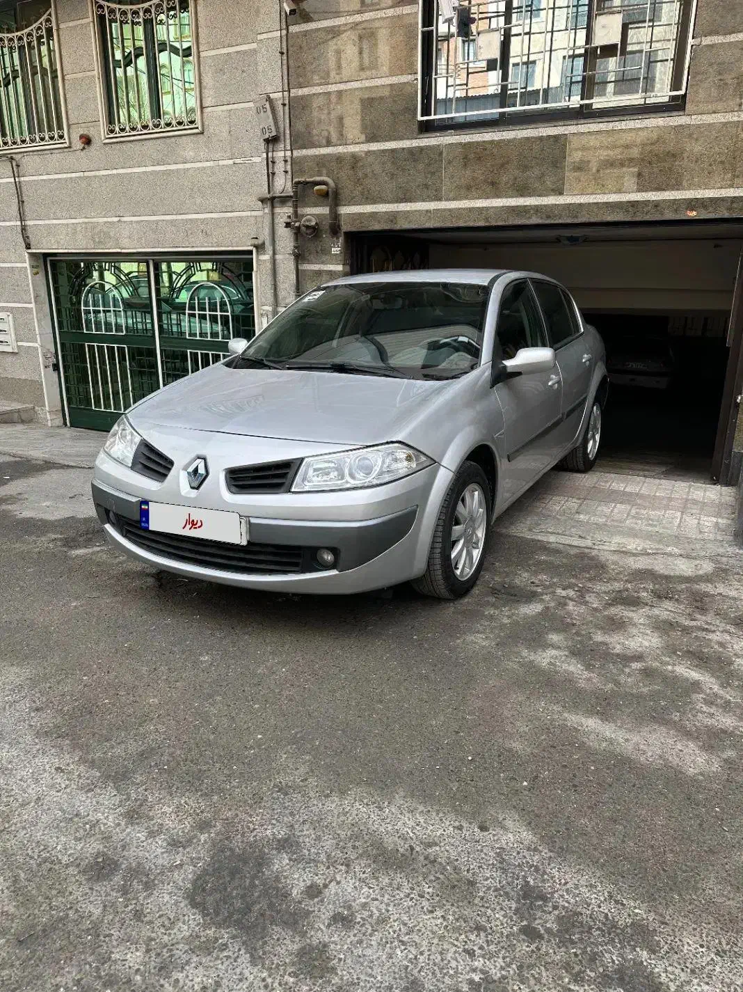 مگان ۲۰۰۰ اتومات|خودرو سواری و وانت|تهران, سعادت‌آباد|دیوار