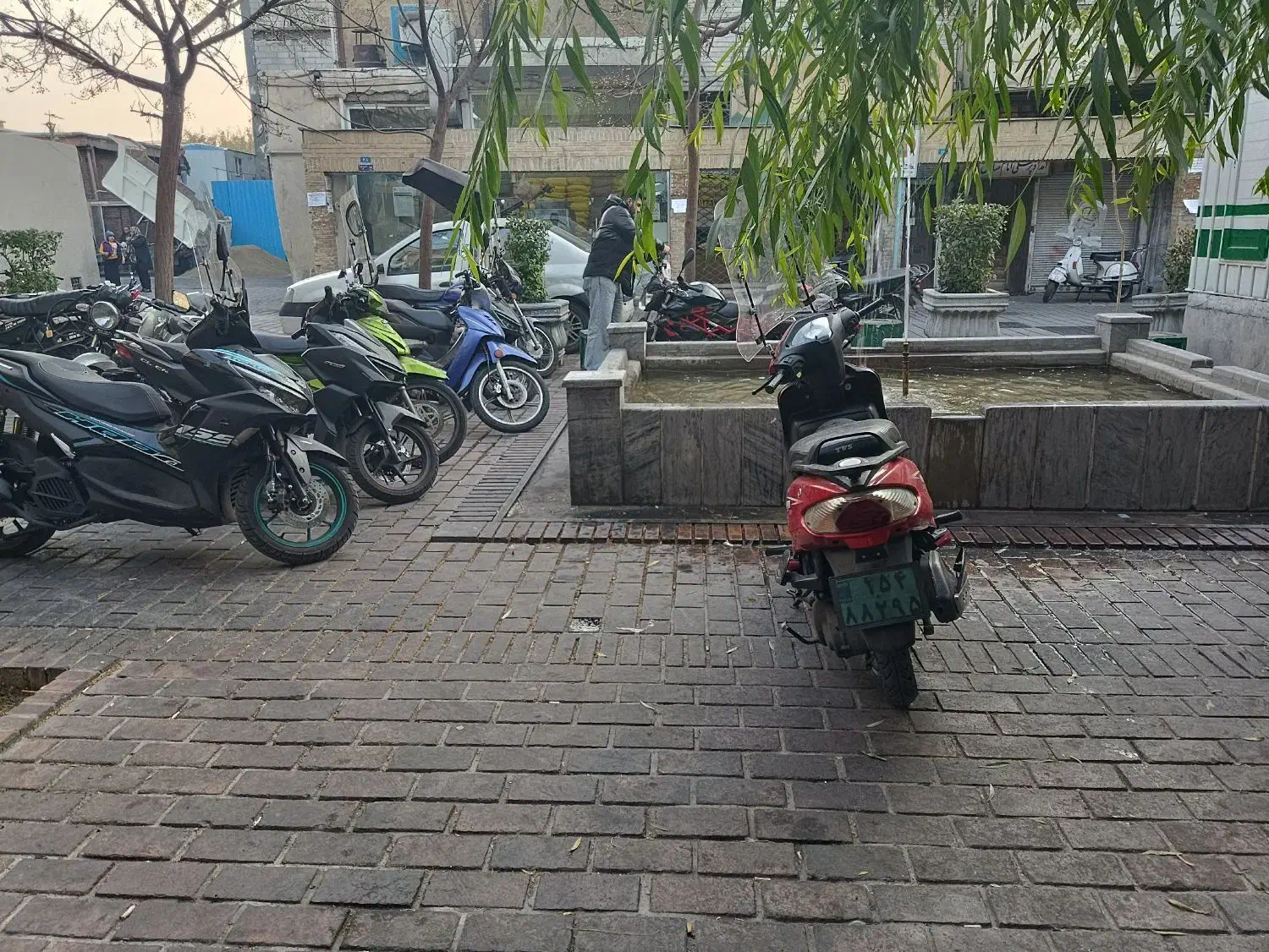 اجاره مغازه ۵۵ متری با بالکن بزرگ میدان پرتردد|اجارهٔ مغازه و غرفه|تهران, امین حضور|دیوار