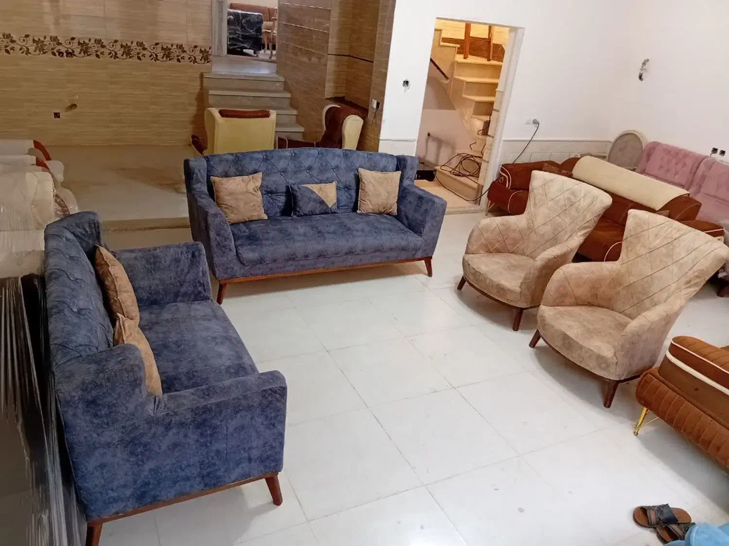مبل راحتی چستر|مبلمان خانگی و میز عسلی|کاشان, نوش آباد|دیوار