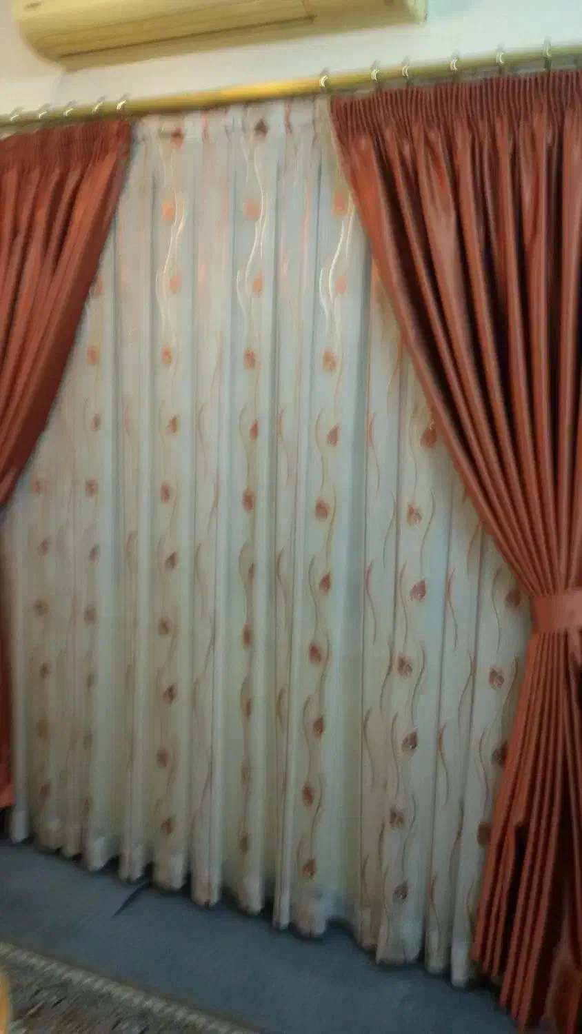 ۲ عدد پرده قد ۲متر و ۳۵ با عرض ۲مترو ۱۰|پرده، رانر، رومیزی|محمودآباد, |دیوار