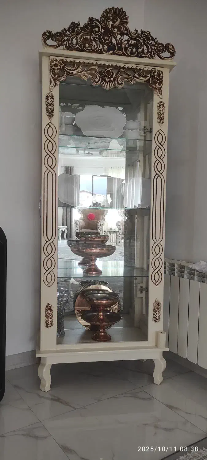 بوفه در حد نو|بوفه، ویترین، کنسول|رامسر, |دیوار