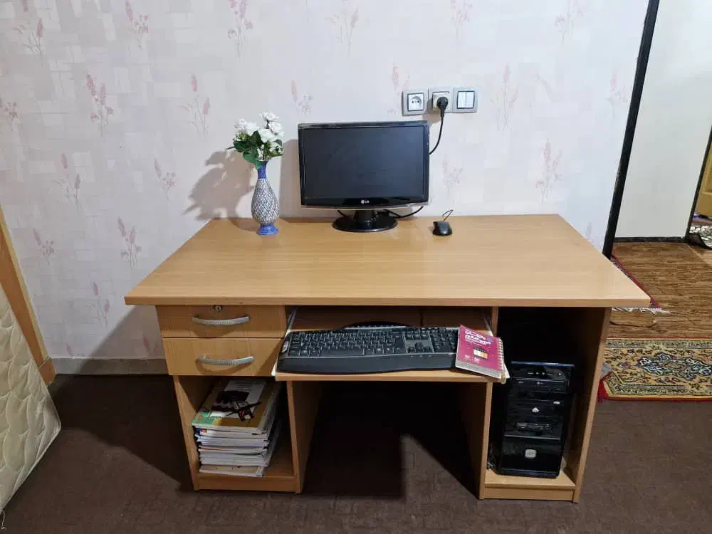 میز کامپیوتر در حد نو|میز تحریر و کامپیوتر|بندر ماهشهر, |دیوار