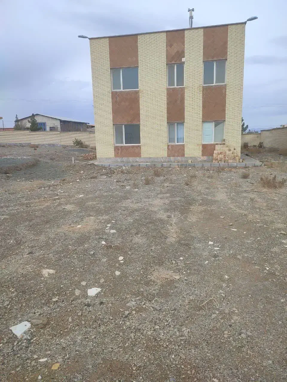 اجاره ۱۲۰۰ متر مربع سوله مسقف|اجارهٔ دفتر صنعتی، کشاورزی، تجاری|بیرجند, |دیوار