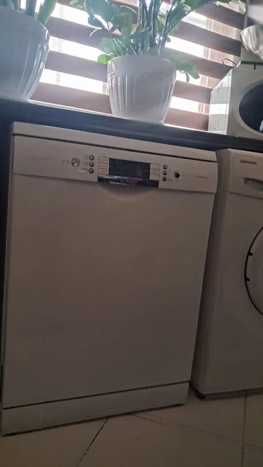 تعمیر تخصصی یخچال ظرفشویی لباسشویی با ضمانت|خدمات پیشه و مهارت|فشم, |دیوار