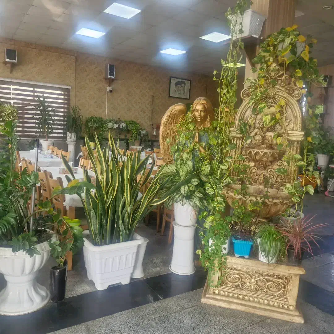 کارگر ساده خانم جهت کار در رستوران|استخدام خدمات فروشگاه و رستوران|ارومیه, |دیوار