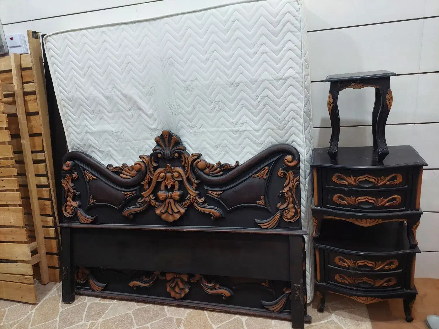 میز ارایشی و بوفه کمد و تخت خواب|بوفه، ویترین، کنسول|خوی, |دیوار