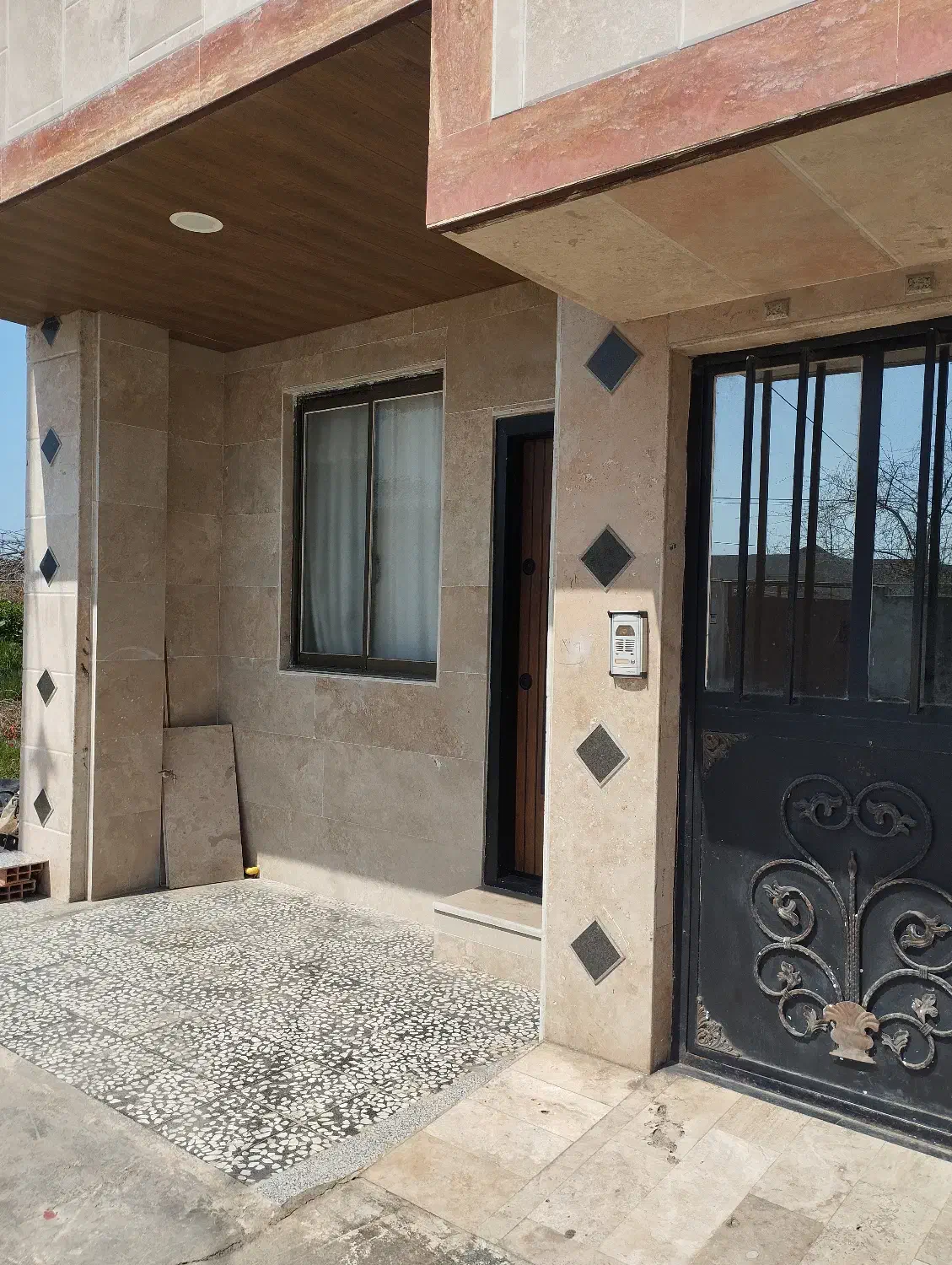 سوییت ساحلی با امکانات دوربین مداربسته و تصفیه آب|اجارهٔ کوتاهمدت آپارتمان و سوئیت|فرح آباد, |دیوار