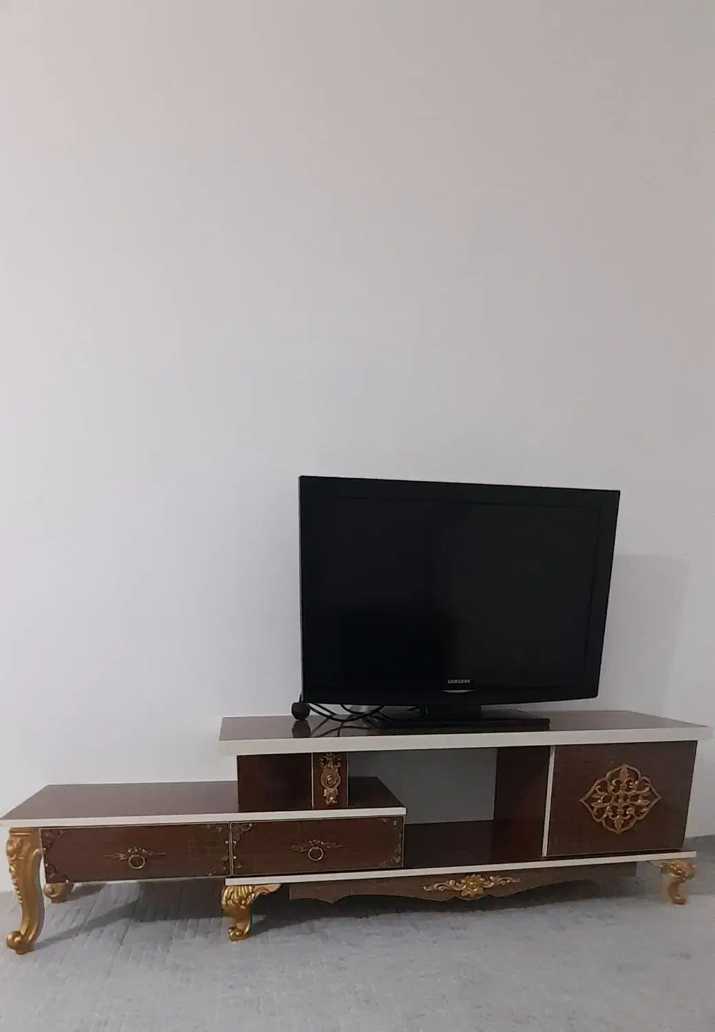 تلوزیون ۳۲سامسونگ در حد|تلویزیون و پروژکتور|کبودرآهنگ, |دیوار